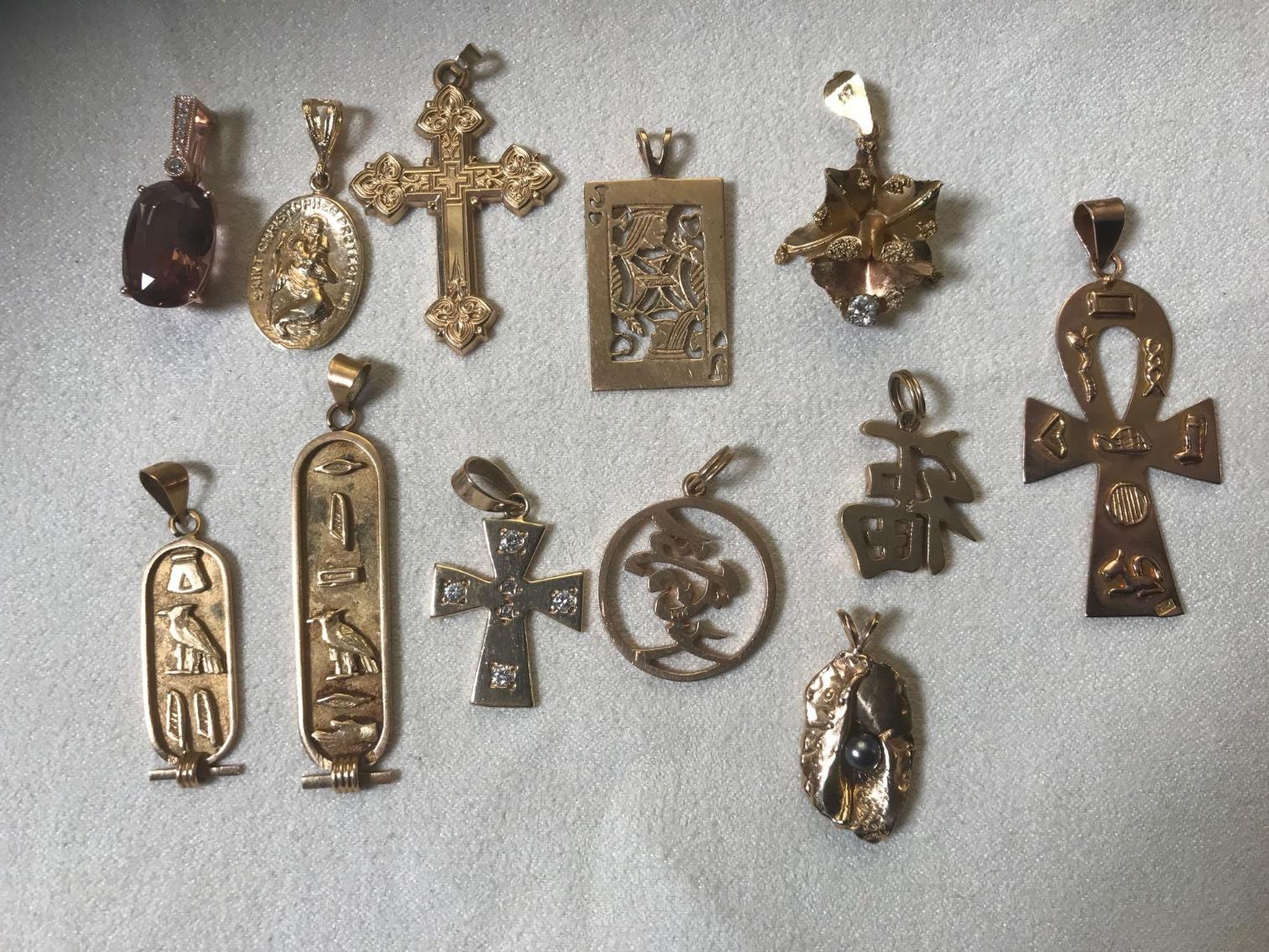 Image for 14 Kt Gold Charms and Pendants