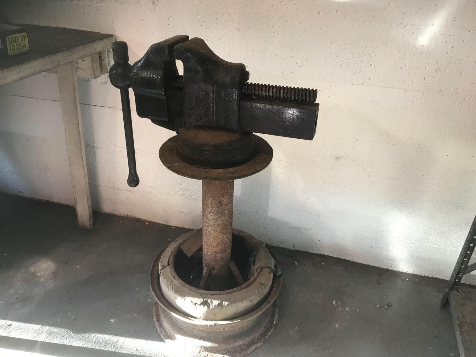 Image for Large Vise on Stand