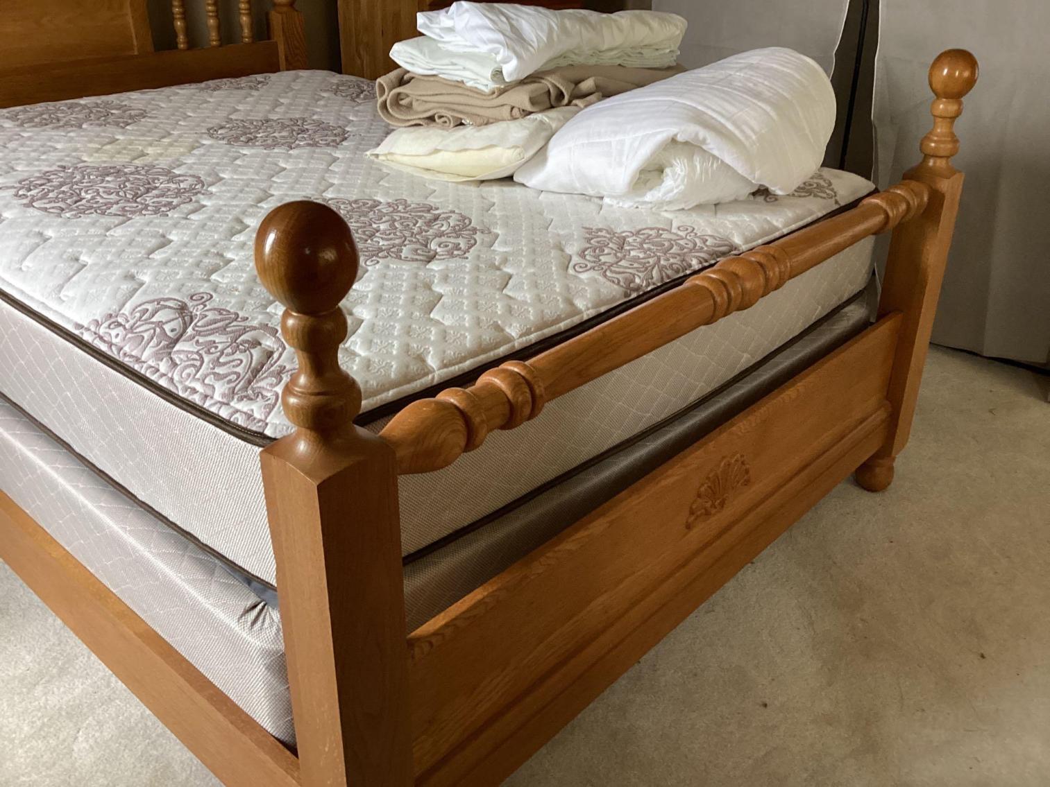 Image for Solid Oak Bedroom Suite