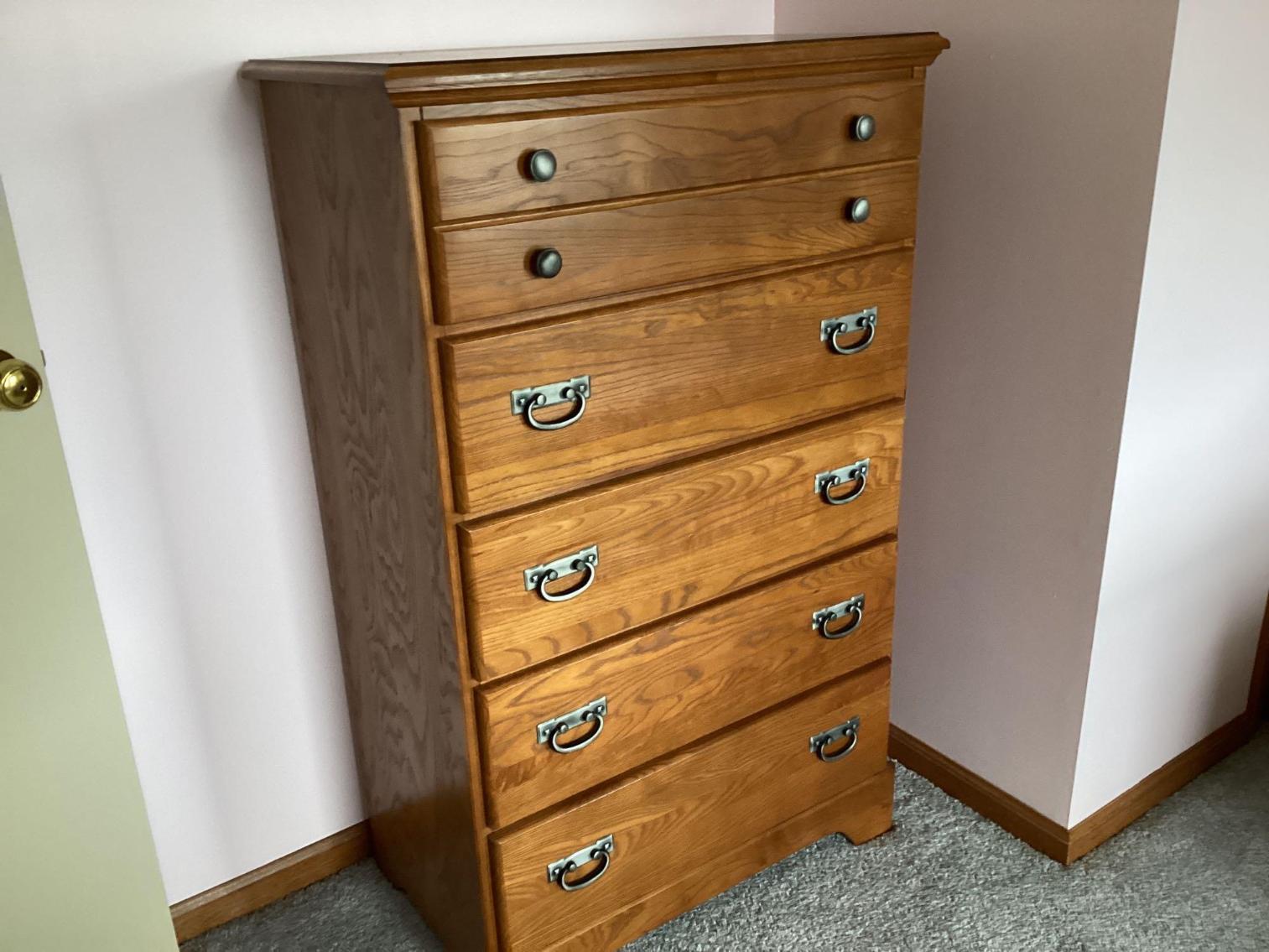 Image for Oak Chest of Drawers