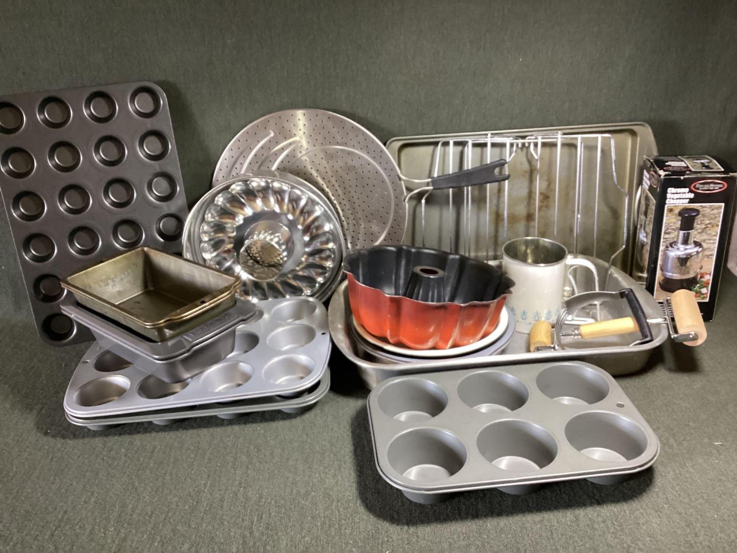 Image for Large Lot of Bakeware