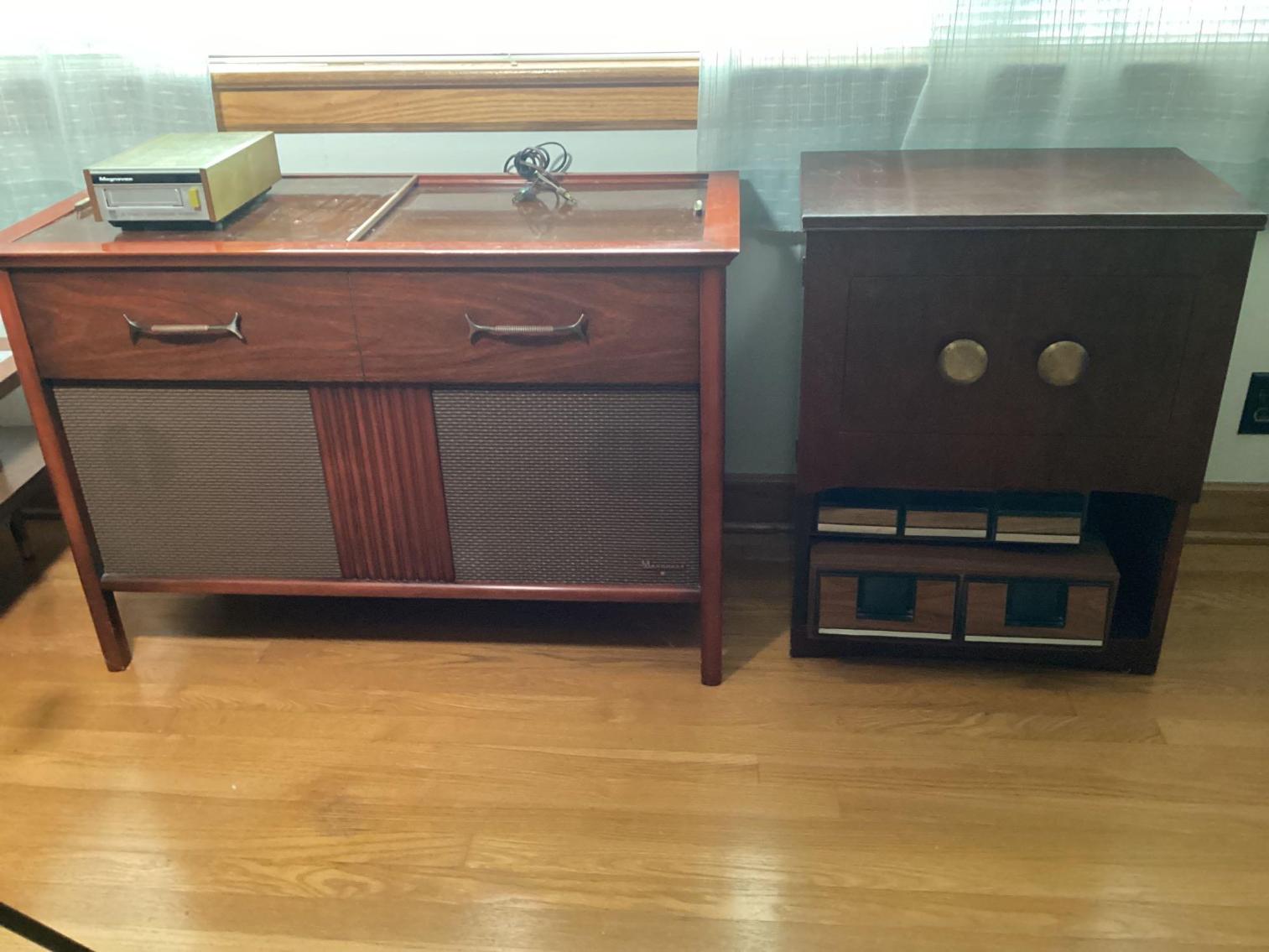 Image for Magnavox Stereo Record Player in Cabinet - Works!