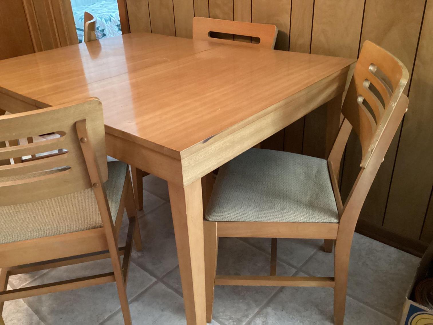 Image for Mid Century Modern Dining Table and Chairs