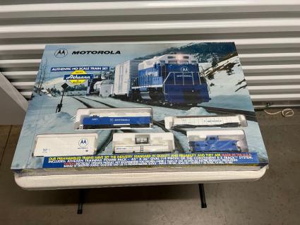 motorola-authentic-ho-scale-train-set-new-in-box