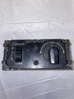 sperry-spz-200-autopilot-panel