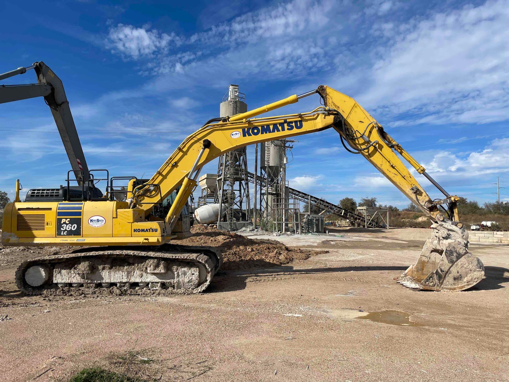 2018-komatsu-pc360lc-11-hydraulic-excavator