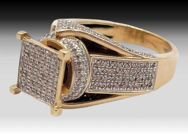 10k Yellow Gold Diamond Ring - Size 7
