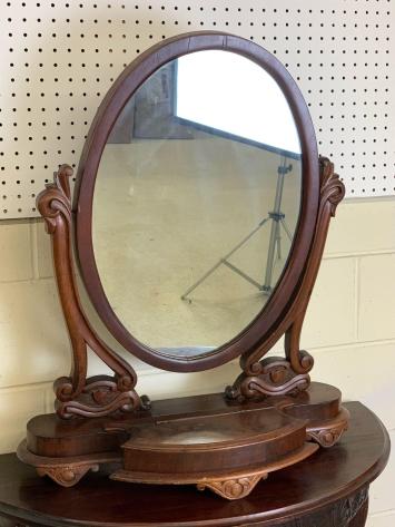 Briggs Auction, Vintage Dresser Top Shaving Mirror