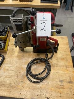 milwaukee-4203-magnetic-drill