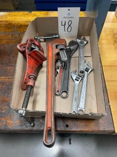 lot-of-assorted-pipe-and-crescent-wrenches