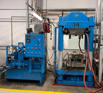 accudyne-400-ton-4-post-up-acting-hydraulic-compression-composite-molding-press