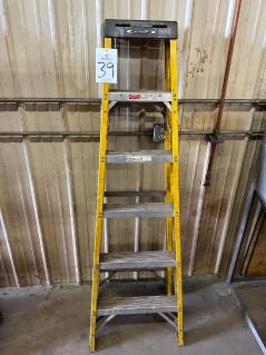 werner-6-a-frame-ladder-with-300-lb-capacity