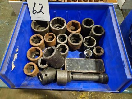 lot-of-assorted-impact-sockets-1-3-4