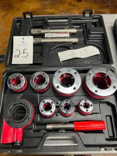 10-pc-ratcheting-pipe-threading-kit-with-3-8-to-2-capacity-case