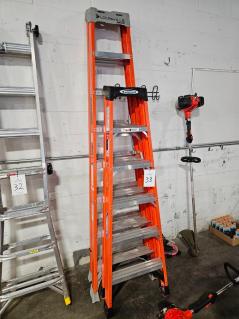 2-fiberglass-step-ladders-1-6-1-8