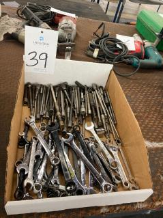 lot-of-assorted-combination-wrenches-with-hex-drives