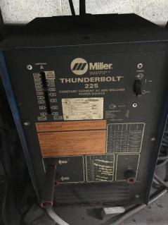 miller-thunderbolt-225-225-amp-welder