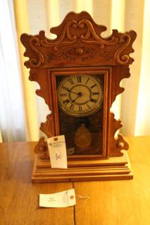 oak-cased-new-haven-kitchen-clock-w-pendulum-and-key