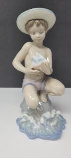 nao-lladro-by-the-seashore-figurine
