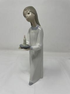 lladro-%ef%bf%bd-girl-with-candle