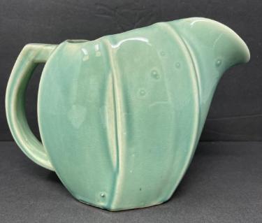 mccoy-pottery-tulip-pattern-water-pitcher