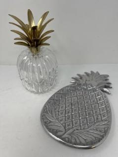 two-pineapple-dishes