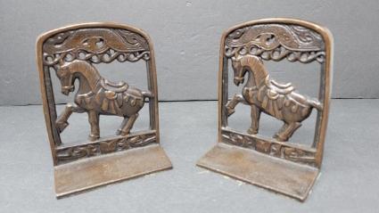 cast-iron-book-ends