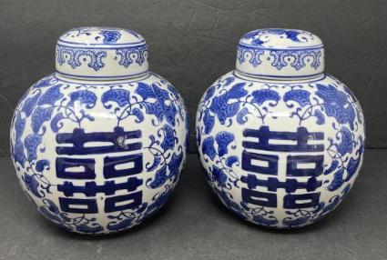 blue-and-white-ginger-jars