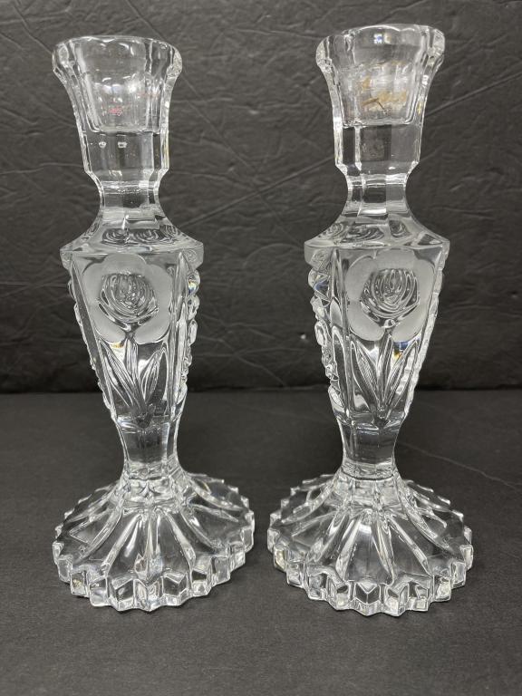 heavy-glass-candleholders-with-floral-pattern
