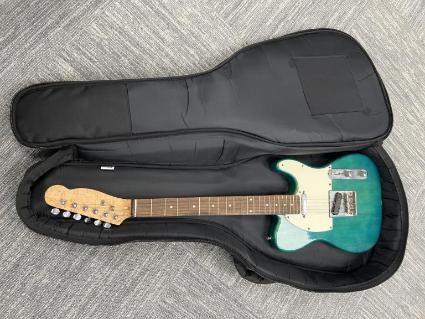 electric-guitar-with-case