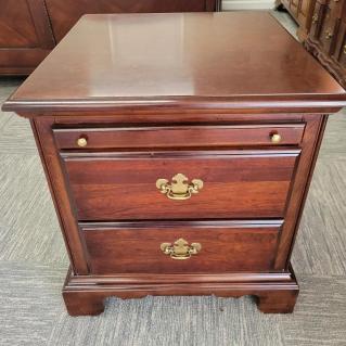 chippendale-mahogany-end-table-from-american-drew