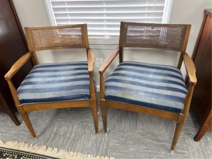 pair-of-mid-century-armed-chairs