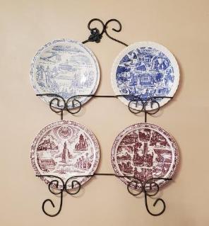 four-souvenir-plates-and-hanger